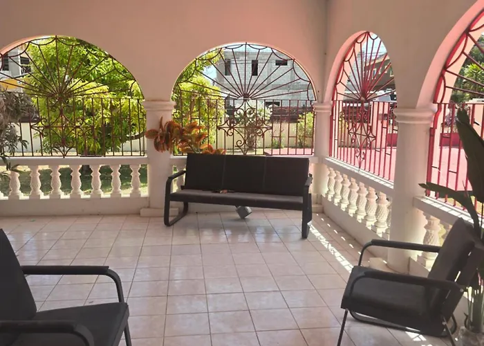 A-list Jamaican Comfort Runaway Bay