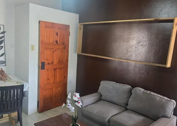 A-list Jamaican Comfort Villa